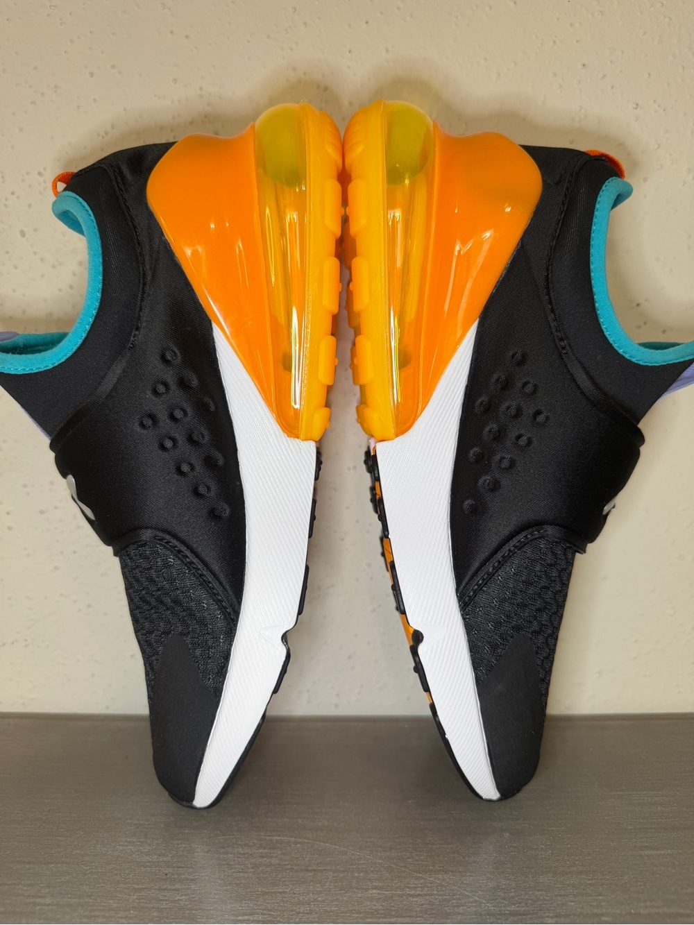 Nike Air Max 270 Extreme Black Laser Orange GS Youth Size 6.5Y Running Shoes - Picture 7 of 10
